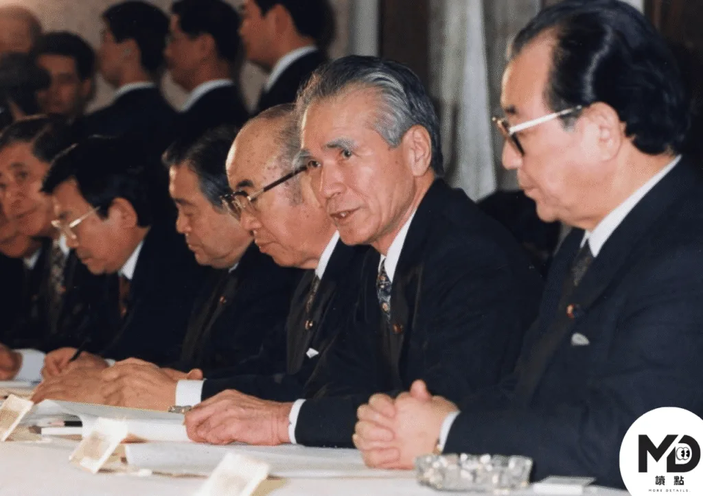 經過561天宣布辭職