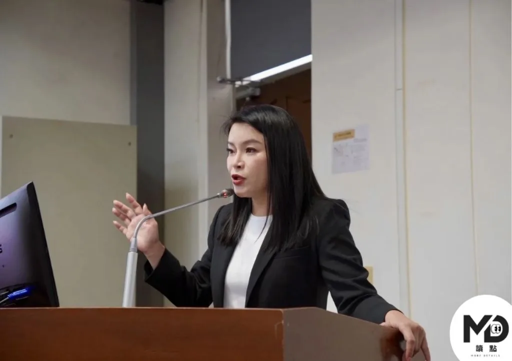 目前張嘉郡為第十一屆立法委員